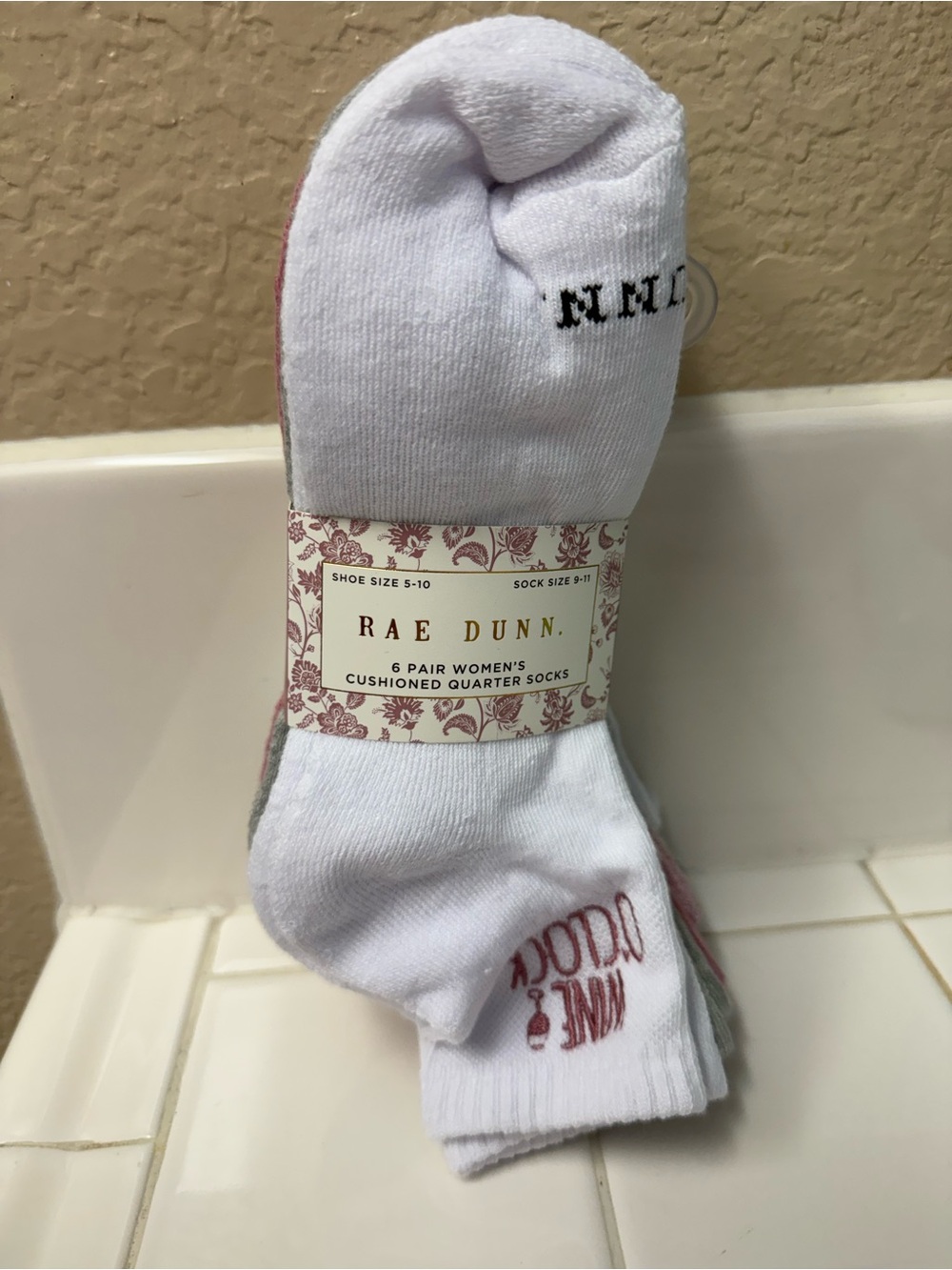 Rae Dunn Cushioned Quarter wine Socks 6pack